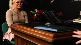 Raunchy CFNM babe sucks for job